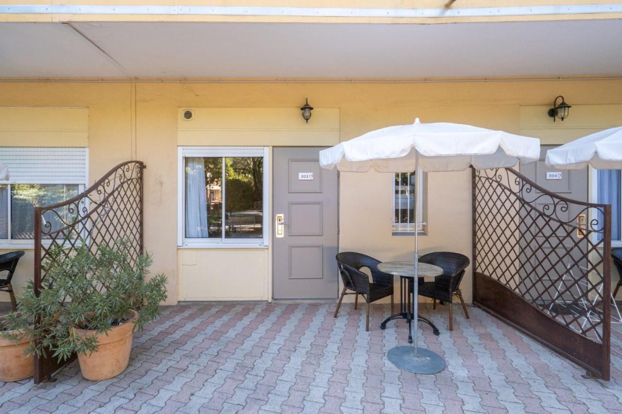 Hotel Mileade Mediterranee - Port-Fréjus Екстериор снимка