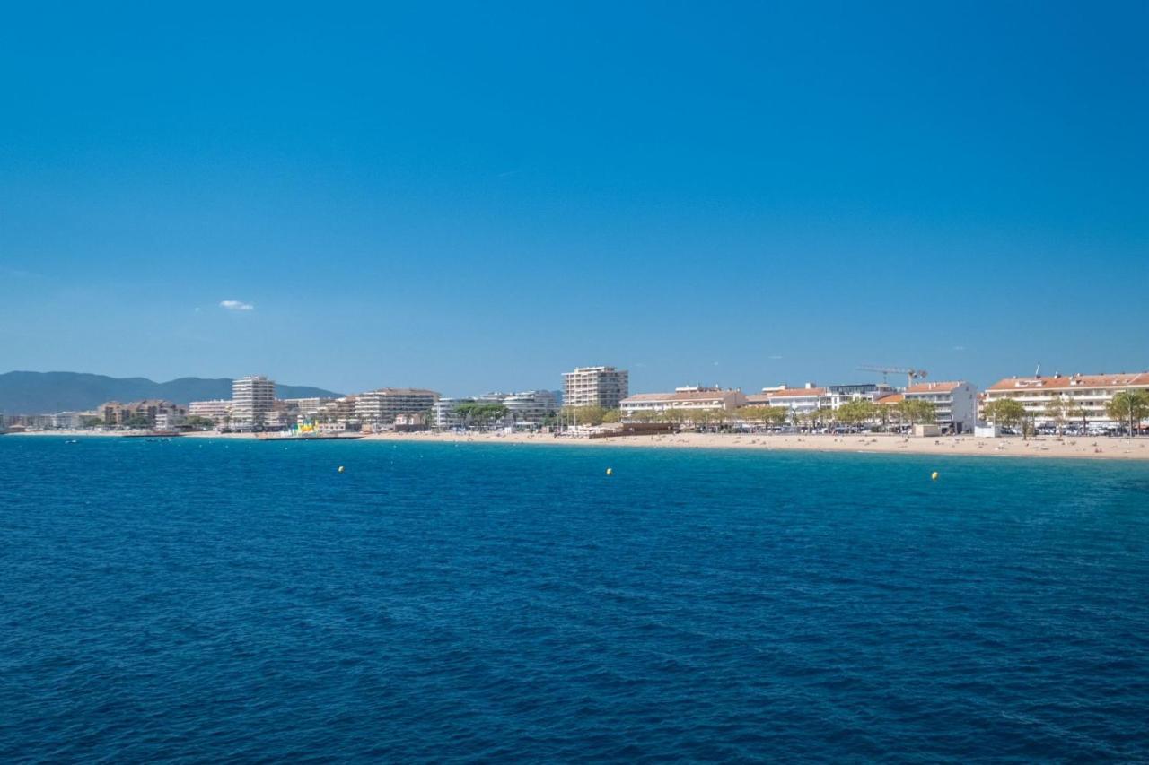 Hotel Mileade Mediterranee - Port-Fréjus Екстериор снимка