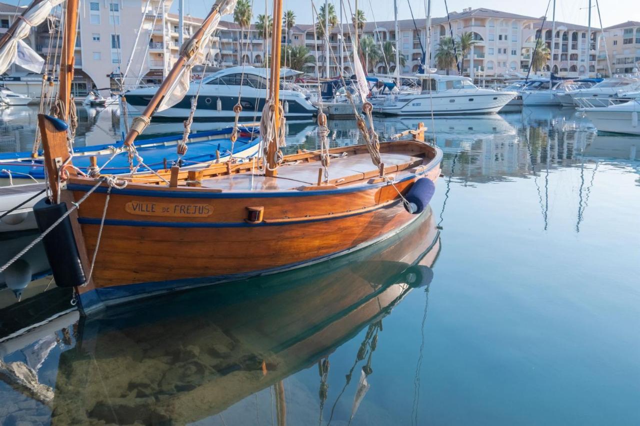 Hotel Mileade Mediterranee - Port-Fréjus Екстериор снимка