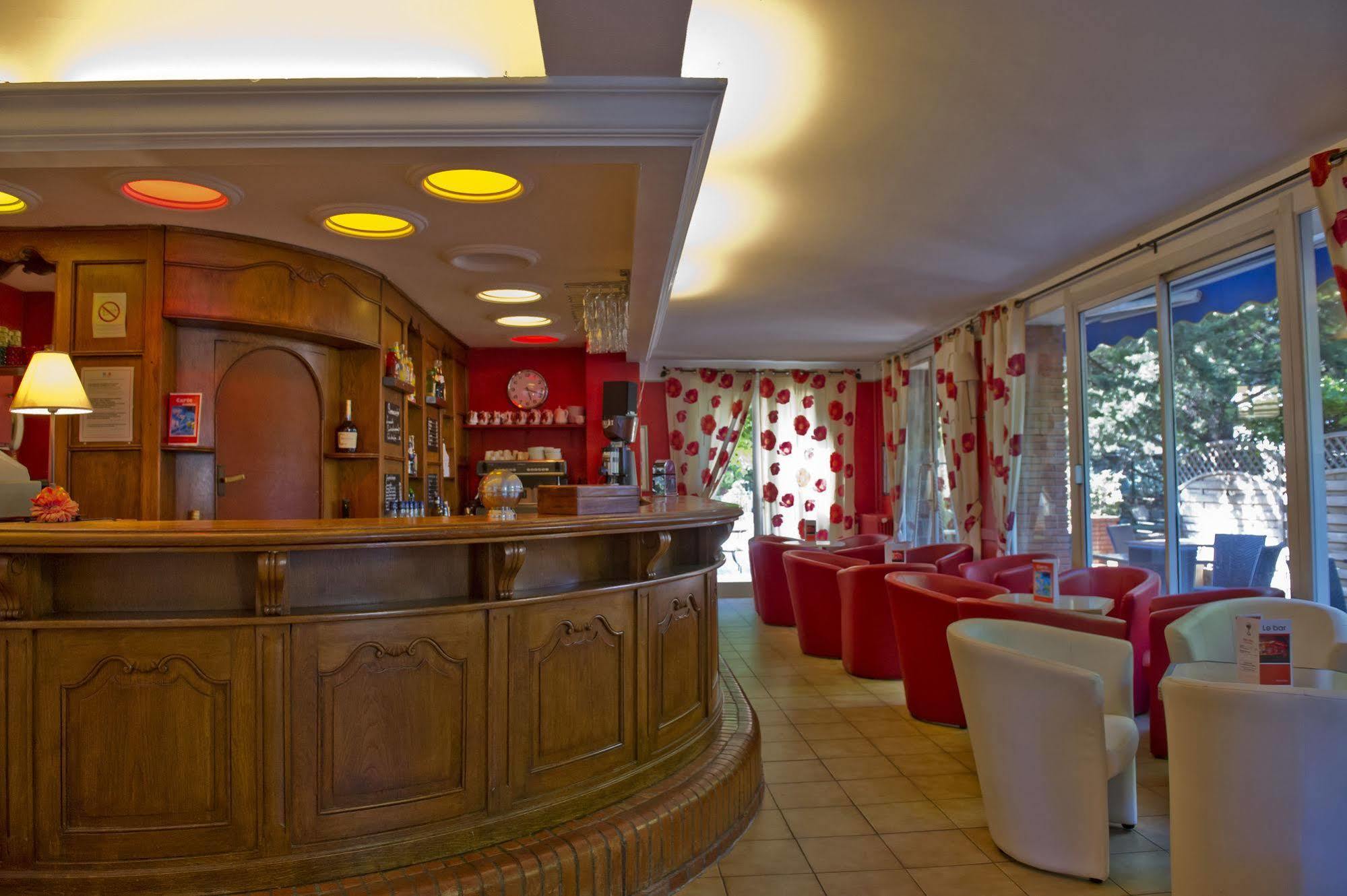 Hotel Mileade Mediterranee - Port-Fréjus Екстериор снимка